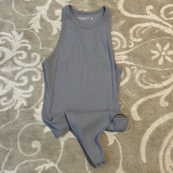 Gently worn Abercrombie bodysuit - Picture 1 of 3
